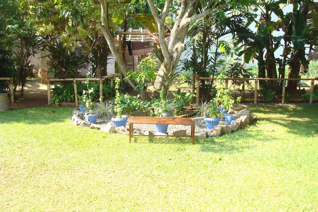 Blue Seas Guest House Dehiwala-Mount Lavinia Екстериор снимка